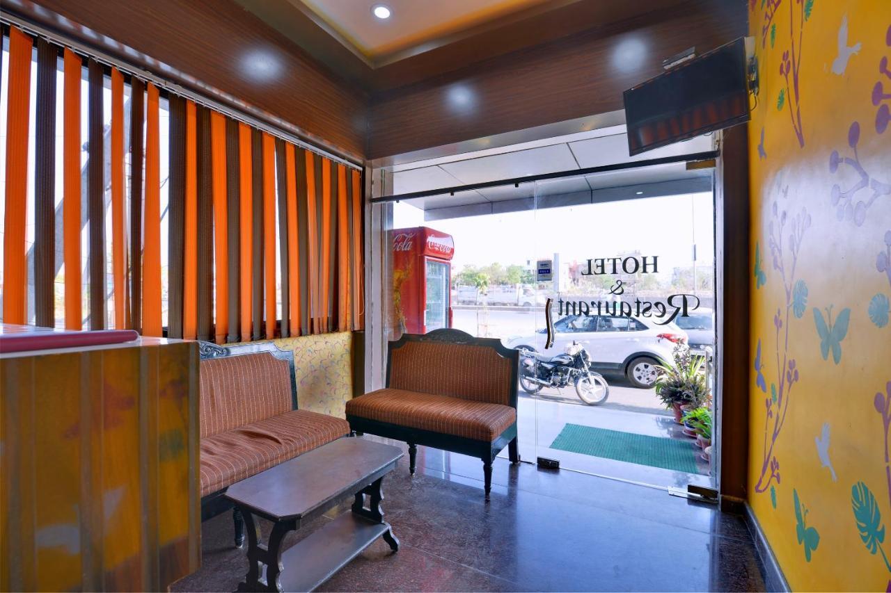 Oyo 6541 Hotel Relax Inn Udaipur Eksteriør billede